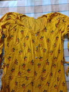 Print Kurti floral for home and occasion.