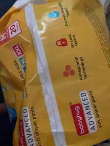 Baby Hug 12 Diapers Medium Sizee