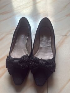 Chic Black Bow belly