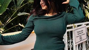 Green Ribbed Knit Off-Shoulder Top