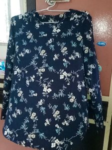 Long Sleeves Floral Print Top