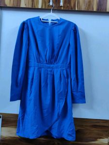 Elegant Blue Long Sleeve Dress