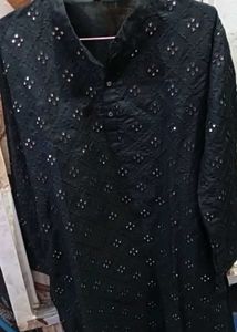 Embroidered kurta set