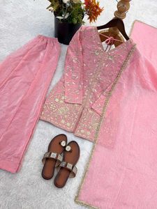 Elegant Pink Kurta Set with Dupatta & Pants