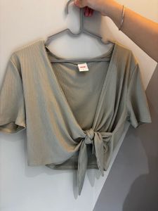 URBANIC Tie-Front Crop Top