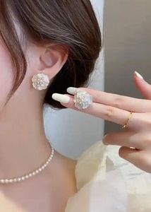 Elegant Flower Pearl Earrings