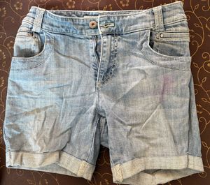Classic Light Wash Denim Shorts