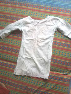 Embroidered White Cotton Kurta