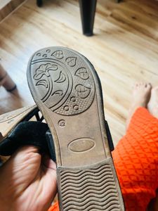 Black Toe Ring Sandals-(UK 8 / EU 42)