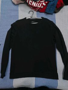 Classic Black Long-Sleeve T-Shirt