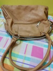 Hand bag