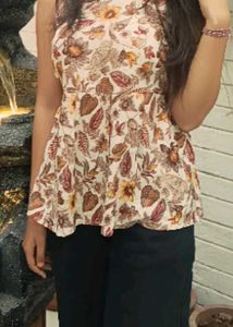 Women's Floral Sleeveless Peplum Top