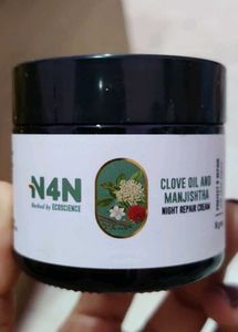 N4N Clove Oil & Manjishtha Night Repair Cream