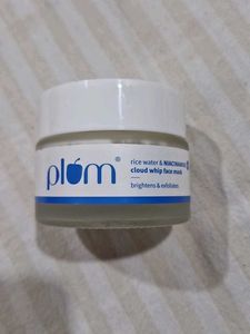 Plum Rice Water & Niacinamide Face Mask