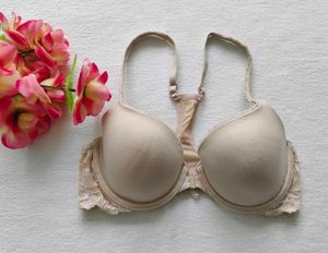 Victoria's secret : Beige Lace Trim inner
