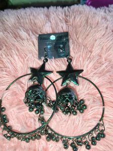 6 pairs of earrings