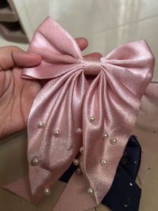 Set of 4 Pearl Bow Hair Clips