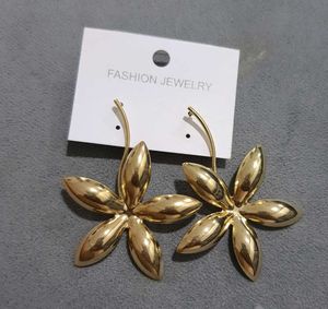 Golden Flower Dangle Earrings | Party &