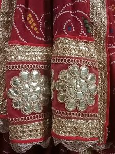 Chunari (0dhna)