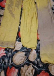 🤑Yellow Kurta Set with Embellishments