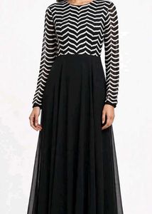 Chic Black & White Chevron Print gown