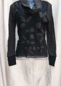 I. Unique Textured Long Sleeve Top