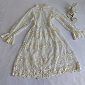 Vintage Elegant delicate Lace dress 🫧🦢✨️