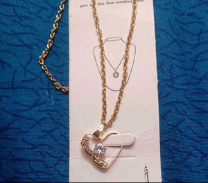 Big combo of 5 Earrings and pendant