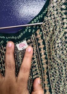 Elegant Green Kurta Set with Embellishments