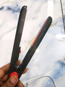 Compact Hair Straightener
