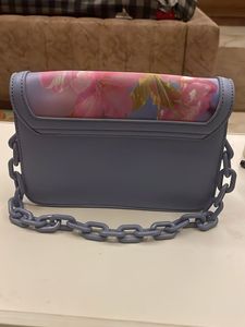 Lino Perros Sling