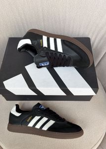Adidas Samba Classic Sneakers