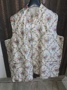 Floral Embroidered Waistcoat