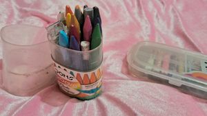 Doms Groovy stationery set