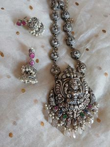 Brass silverlookalike Necklace Set