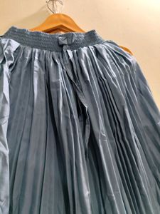 Elegant Pleated Maxi Skirt