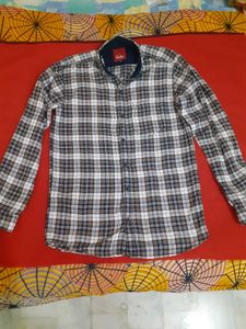 Men Checkered Casual Shirt (Size M)