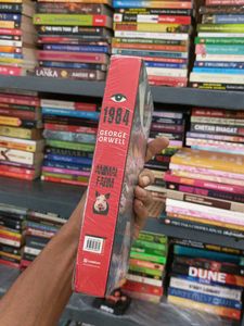 1984 &amp; Animal Farm