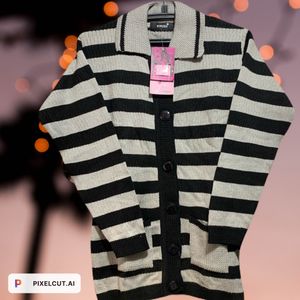 Ladies Sweater With Double Pocket