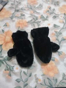 Fuzzy Black Mittens