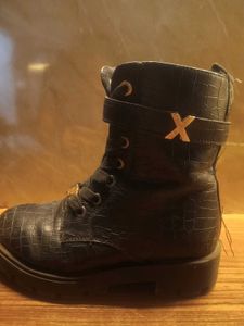 Black Fashion Boots