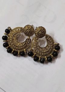 Earing &amp; studs