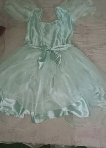 Puff Sleeve Tulle Dress with 3 scrunchies and one