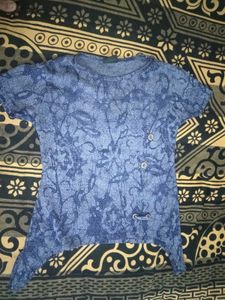 fitted navy blue top