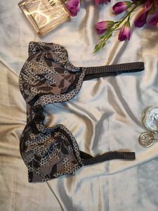 🇳🇿💫🎀 Imported Elegant Black Lace Bra