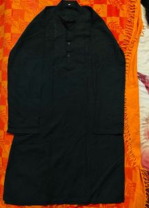 Men’s Black Embroidered Kurta
