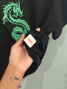 Black Dragon Graphic Crop T-Shirt