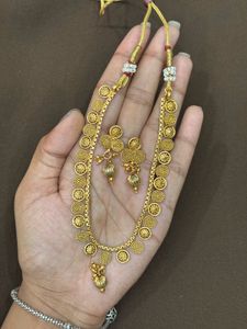 Elegant Gold-Plated Necklace
