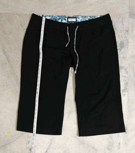Black Capris with Drawstring Waist
