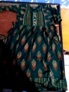 Elegant Green Printed Kurta pajama set Nayra cut